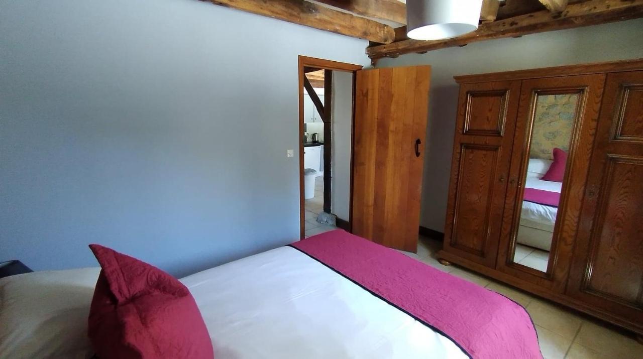 The Railway Cottage - Characterful And Comfortable Holiday Cottage Piégut-Pluviers 외부 사진