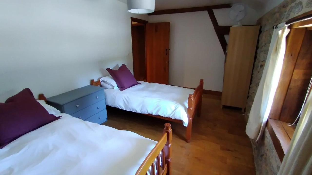 The Railway Cottage - Characterful And Comfortable Holiday Cottage Piégut-Pluviers 외부 사진